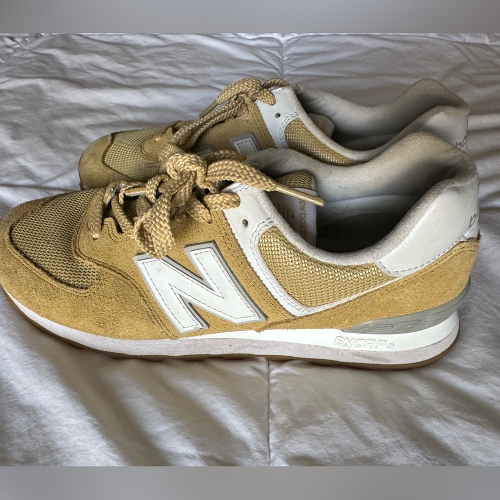 New Balance women’s shoes